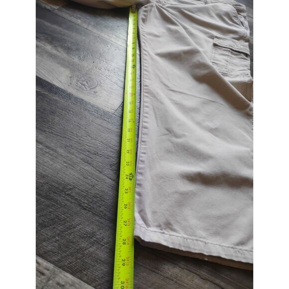 VF Jeanswear Men's Size 42X30  Beige Cargo Pants - Picture 6 of 8